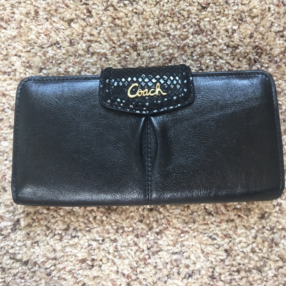 Coach Wallet NWT